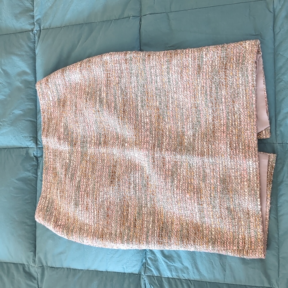 Ann Taylor pastel tweed pencil skirt (size 0)